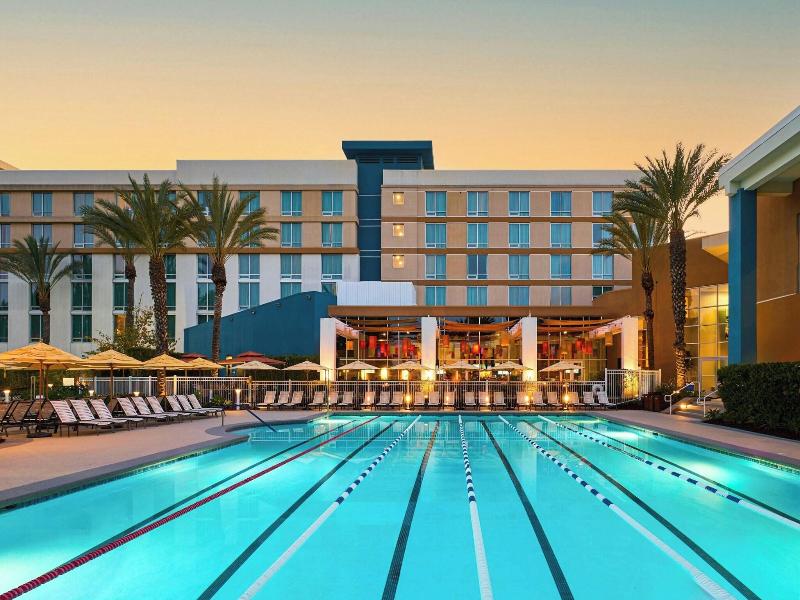 Renaissance ClubSport Aliso Viejo Laguna Beach image