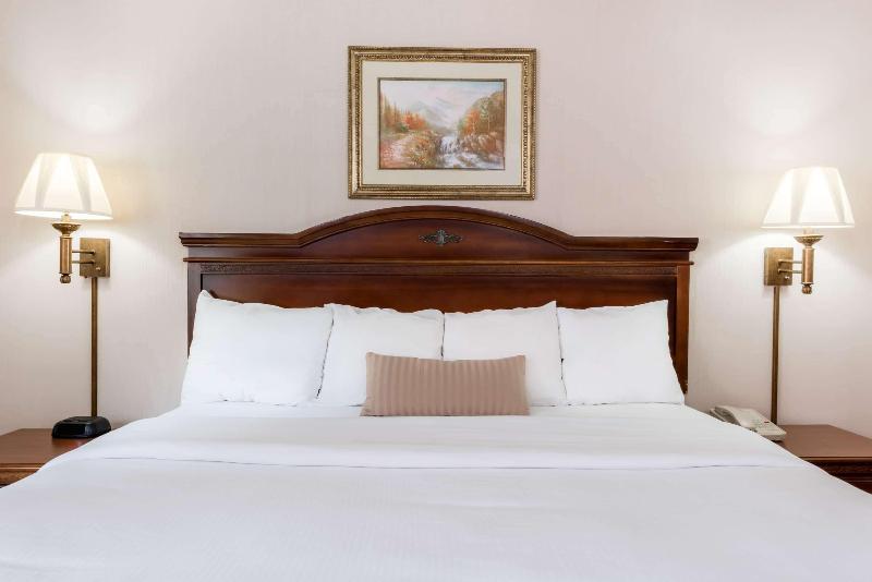 Pottsville Inn image