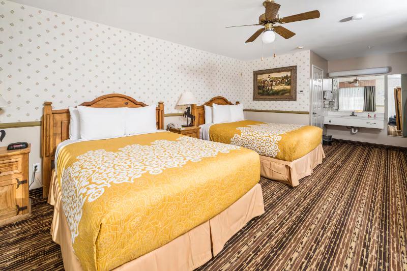 Days Inn by Wyndham Lebec image 9
