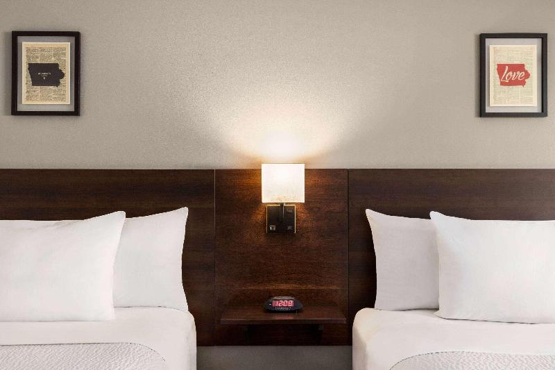 Ramada by Wyndham Richland Center image 8