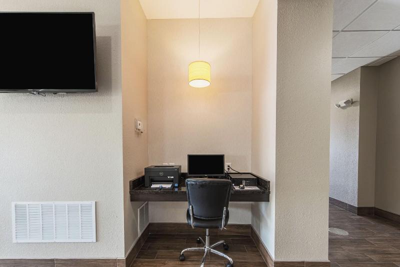 Sleep Inn Suites Galion image