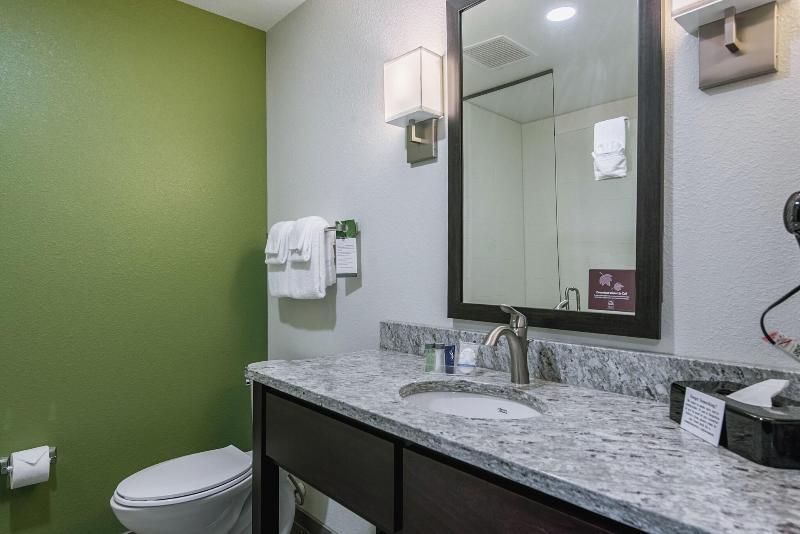 Sleep Inn Suites Galion image