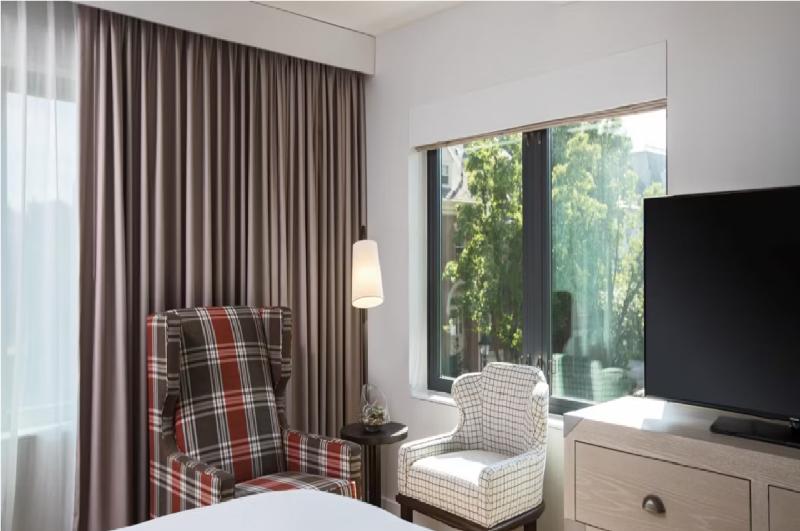 Hotel Indigo Old Town Alexandria image