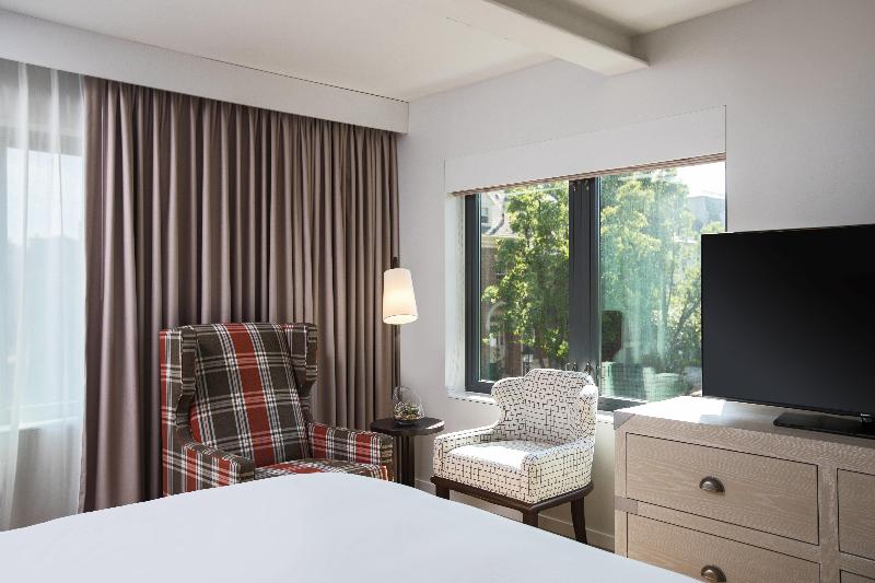 Hotel Indigo Old Town Alexandria image