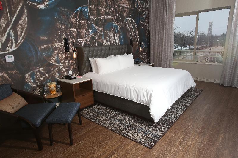 Hotel Indigo Naperville Riverwalk image