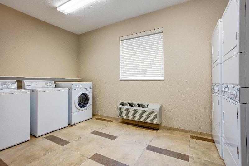 Candlewood Suites Cut Off image 9