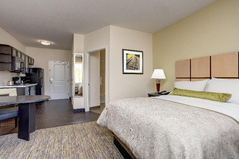 Candlewood Suites Cut Off photo 20