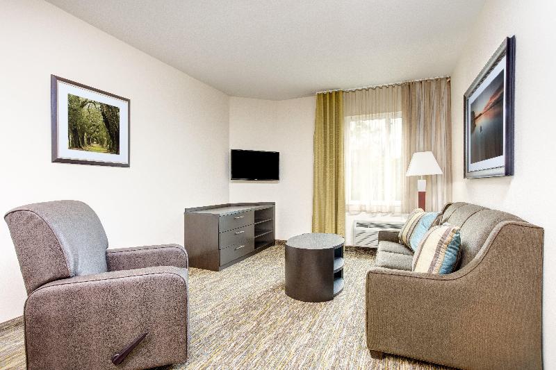 Candlewood Suites Cut Off image