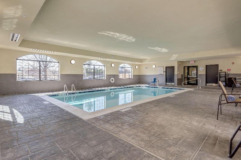 Staybridge Suites St Louis - Westport image