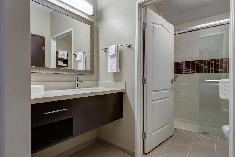 Staybridge Suites St Louis - Westport image