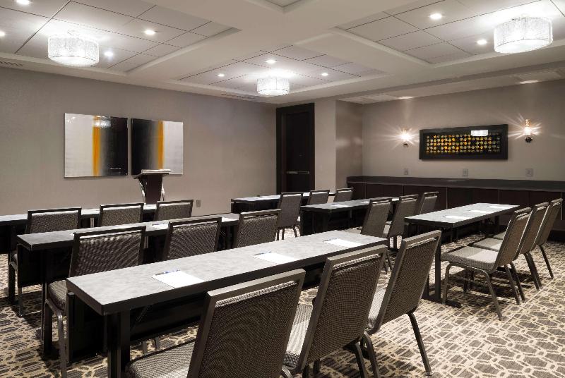 Hampton Inn & Suites Bridgewater image