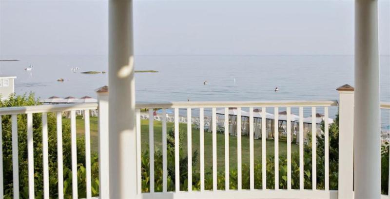 Water S Edge Resort And Spa image