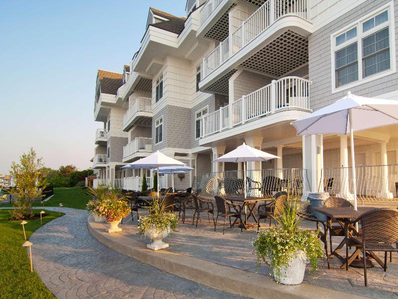 Water S Edge Resort And Spa image