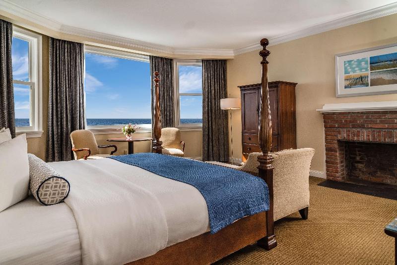 Water S Edge Resort And Spa image