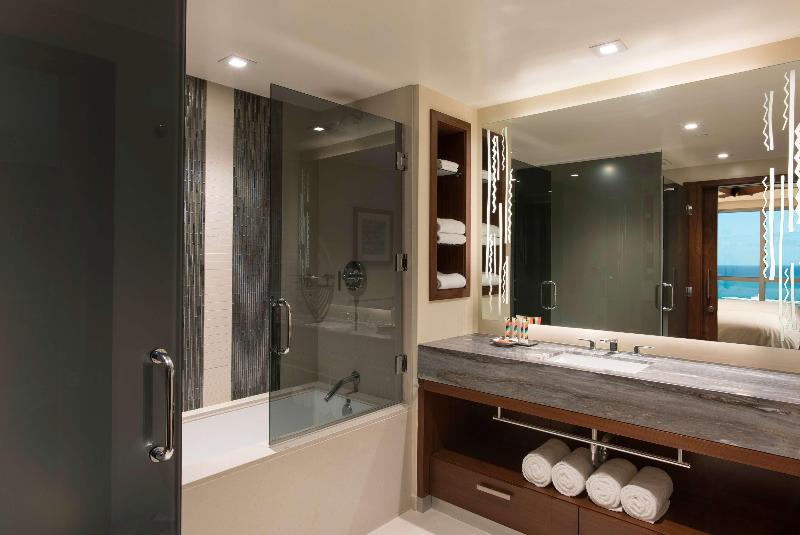 Hilton Grand Vac Club The Grand Islander Waikiki