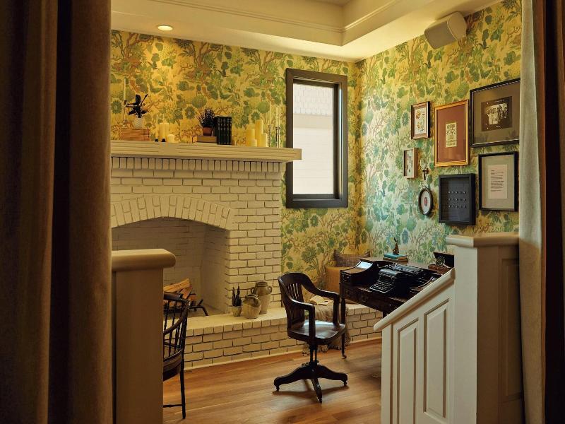 Hill House Inn