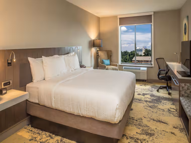 Hilton Garden Inn Pittsburgh Airport image