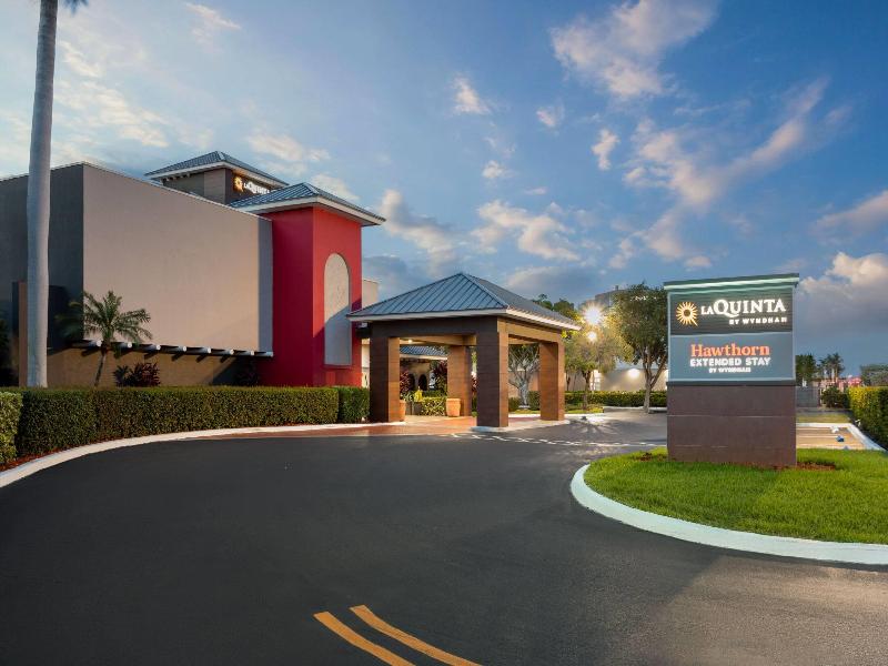 La Quinta By Wyndham Ft Lauderdale Cypress Creek image
