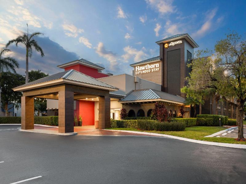 La Quinta By Wyndham Ft Lauderdale Cypress Creek image