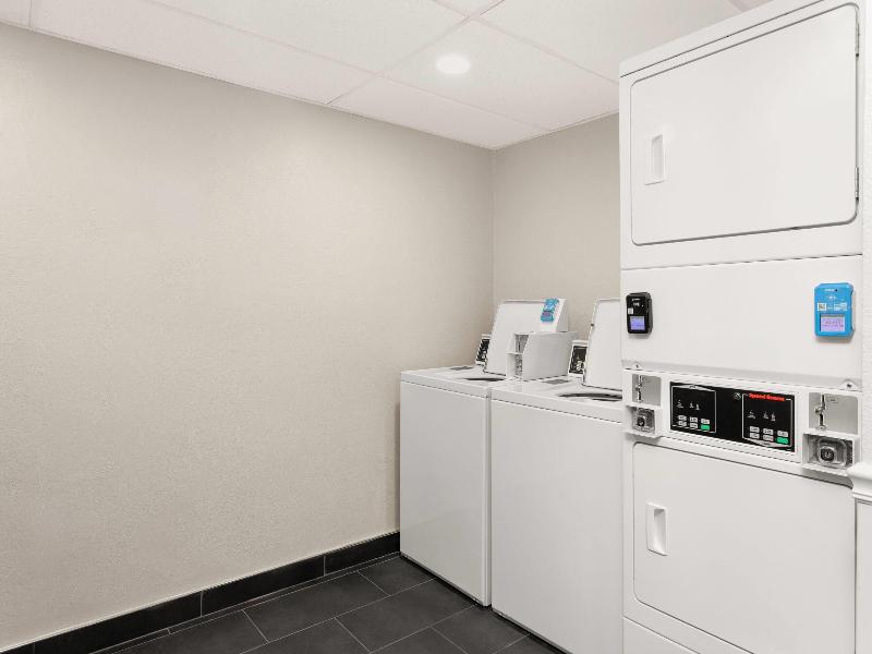 La Quinta By Wyndham Ft Lauderdale Cypress Creek image