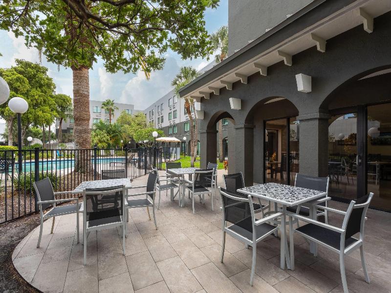 La Quinta By Wyndham Ft Lauderdale Cypress Creek image