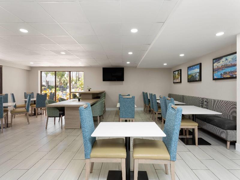 La Quinta By Wyndham Ft Lauderdale Cypress Creek image