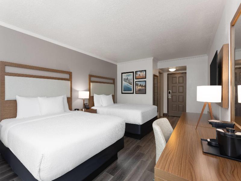 La Quinta By Wyndham Ft Lauderdale Cypress Creek image