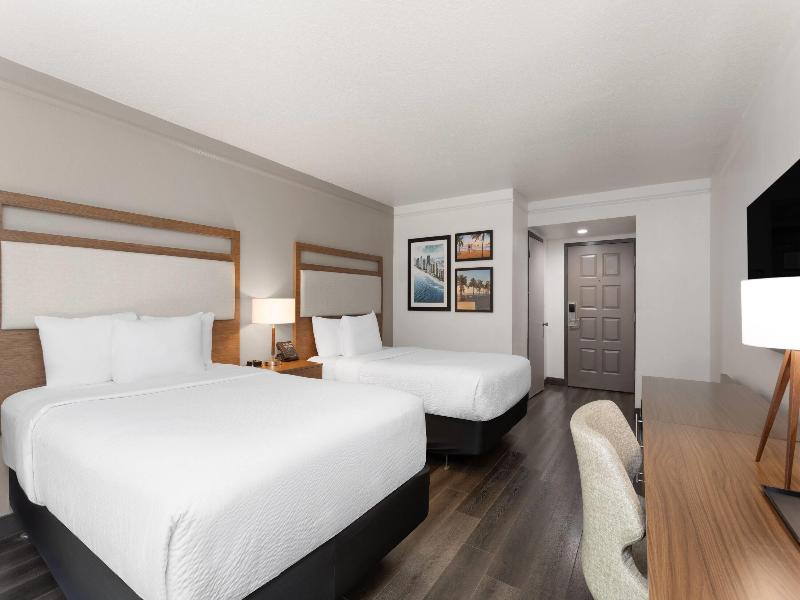 La Quinta By Wyndham Ft Lauderdale Cypress Creek image