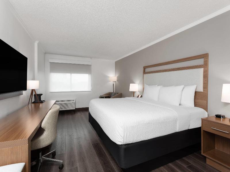 La Quinta By Wyndham Ft Lauderdale Cypress Creek image