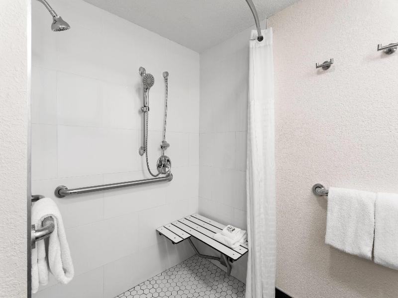 La Quinta By Wyndham Ft Lauderdale Cypress Creek image