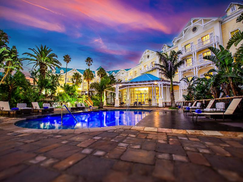 Hemingways Hotel image