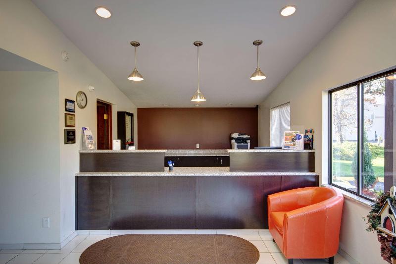 Americas Best Value Inn-Heath/Newark image