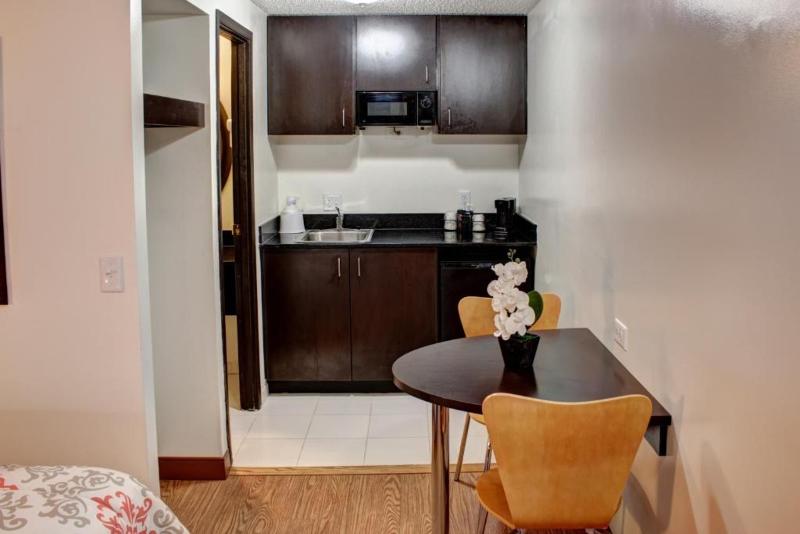 Americas Best Value Inn-Heath/Newark image