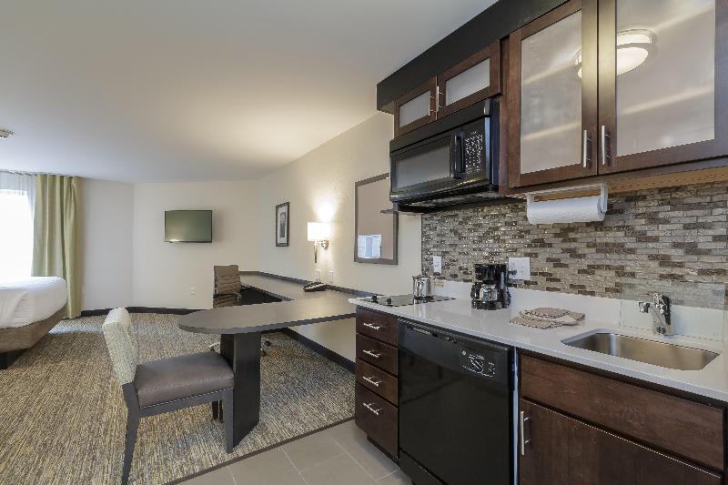 Candlewood Suites Mishawaka photo 16