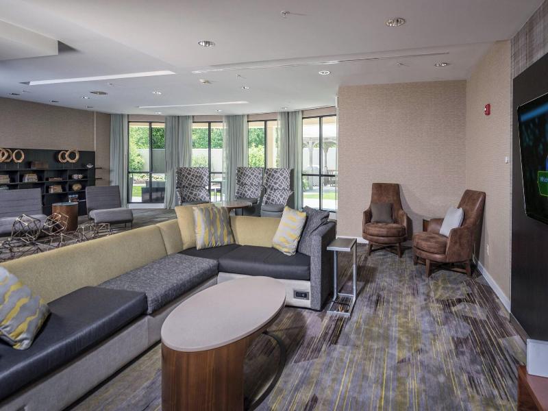Courtyard By Marriott Bangor image