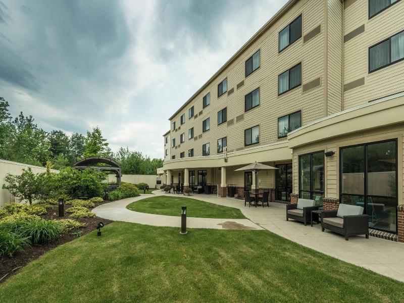Courtyard By Marriott Bangor image