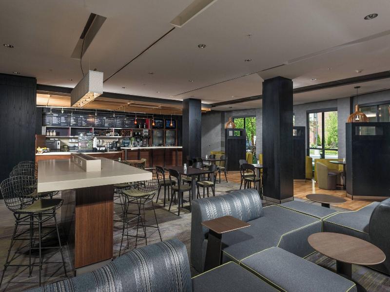 Courtyard By Marriott Bangor image