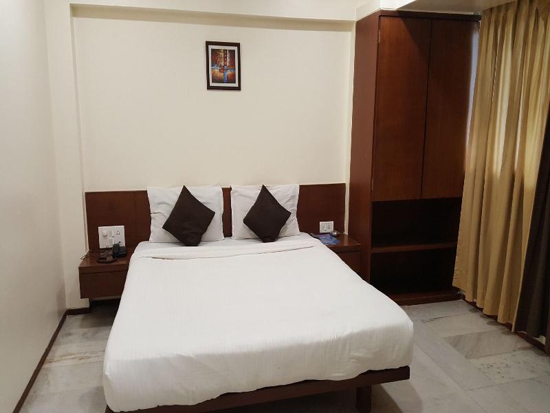 Executive Residency Hotel image