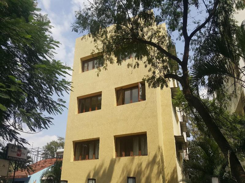 Executive Residency Hotel image
