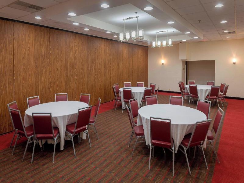 Four Points By Sheraton Asheville Downtown image