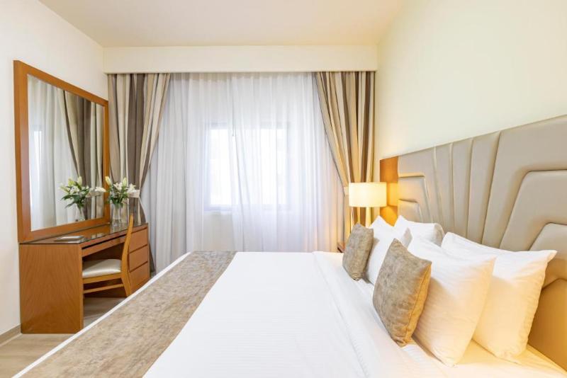 Golden Sands 10 image
