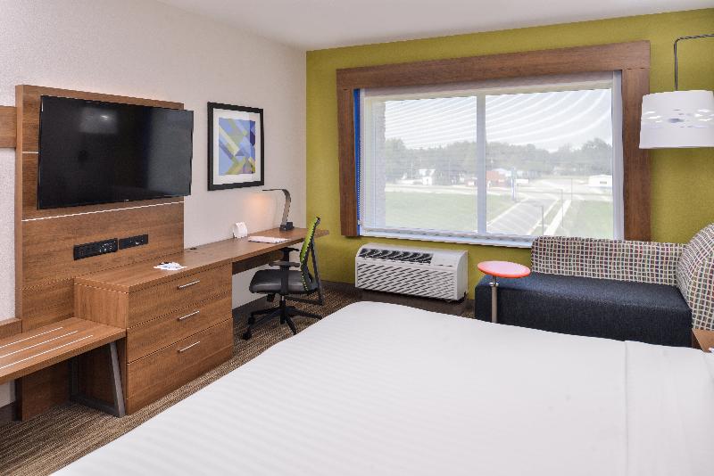 Holiday Inn Express & Suites Siloam Springs By IHG photo 8