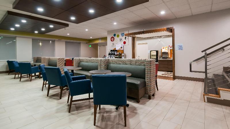 Holiday Inn Express & Suites Everett image