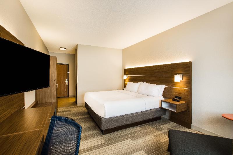 Holiday Inn Express Suites Bellevue Omaha Area photo 17