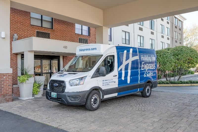 Holiday Inn Express & Suites Columbus Airport IHG image