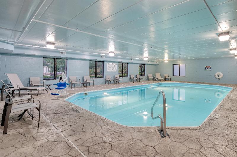 Holiday Inn Express & Suites Columbus Airport IHG image