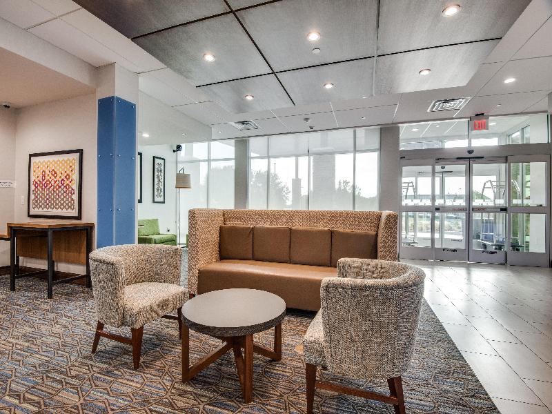 Holiday Inn Express Suites Dallas North Addison image