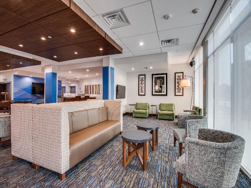 Holiday Inn Express Suites Dallas North Addison image