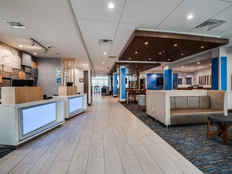 Holiday Inn Express Suites Dallas North Addison image