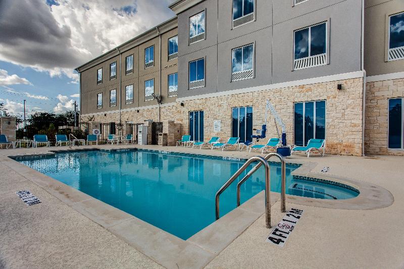 Holiday Inn Express Suites Gatesville N Ft Hood image